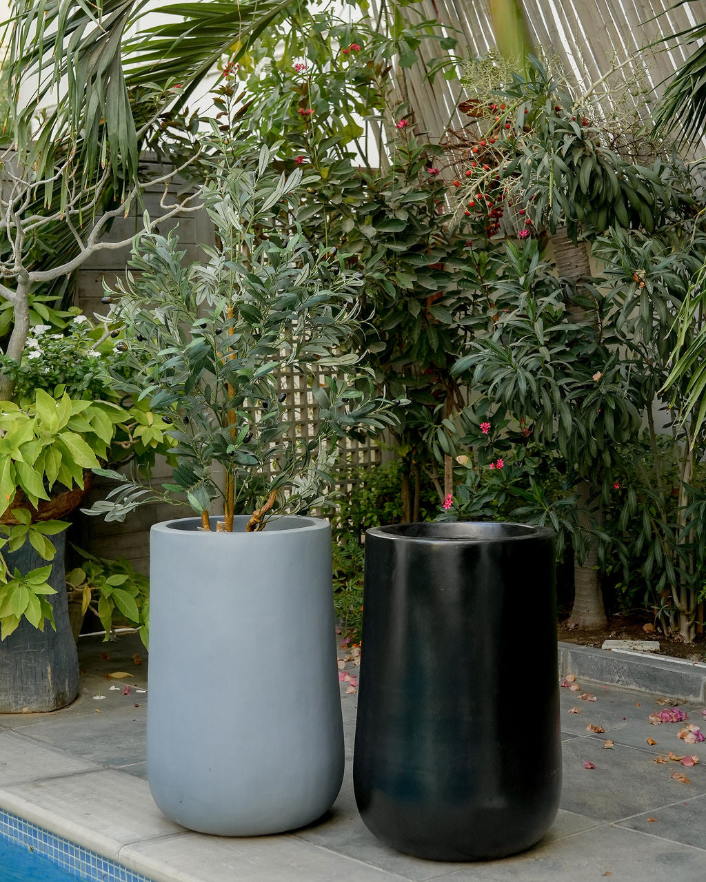 Rise - White - Fiberglass Planter